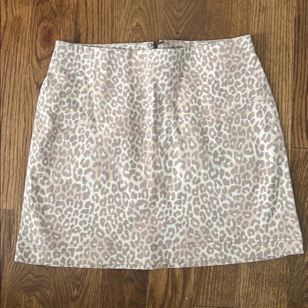 Wild fable neutral leopard mini skirt